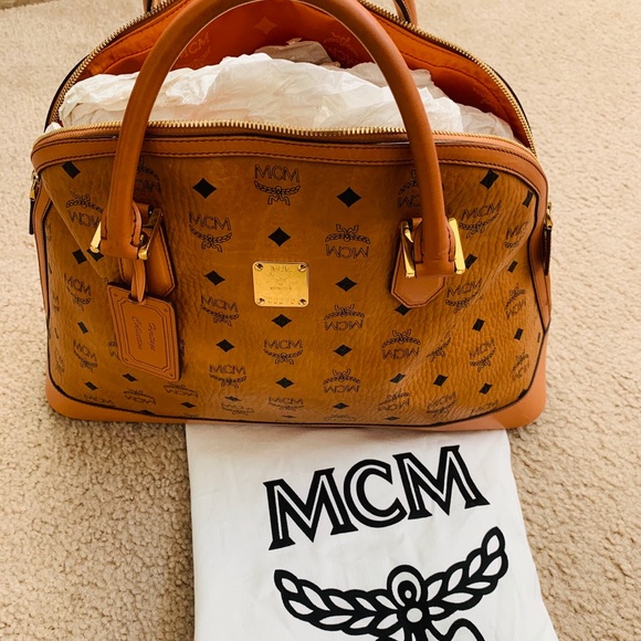 🌺AUTHENTIC MCM LARGE BAG 💼 🌺 - Picture 8 of 8